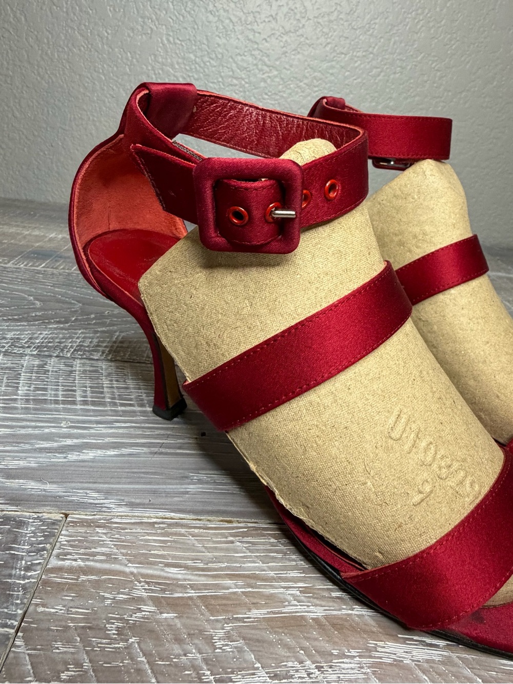 Isaac Mizrahi Red Satin Strappy Buckle Sandals - Picture 5 of 7